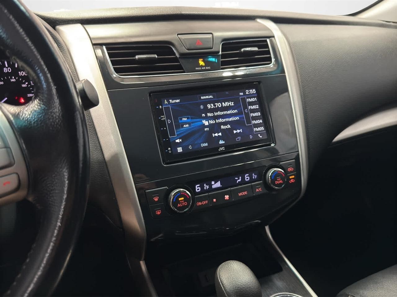 Nissan Altima 4dr Sdn I4 2.5 SV 2013