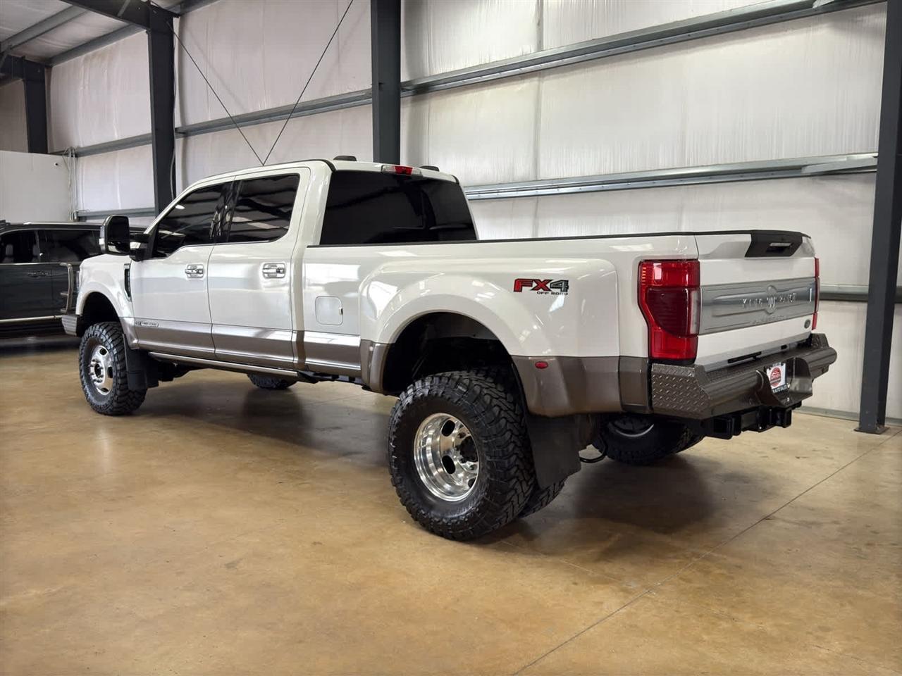 Ford Super Duty F-350 DRW King Ranch 4WD Crew Cab 8' Box 2020