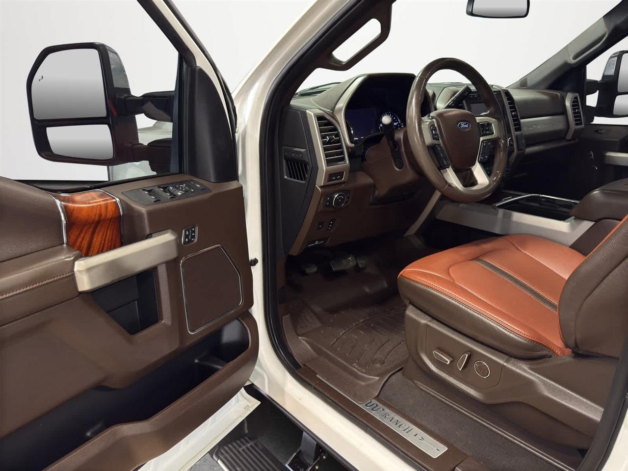 Ford Super Duty F-350 DRW King Ranch 4WD Crew Cab 8' Box 2020