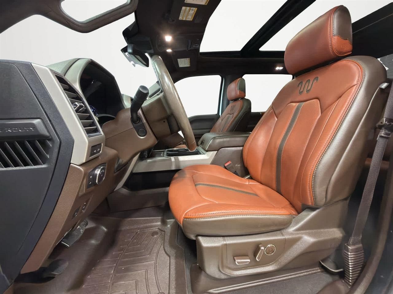 Ford Super Duty F-350 DRW King Ranch 4WD Crew Cab 8' Box 2020