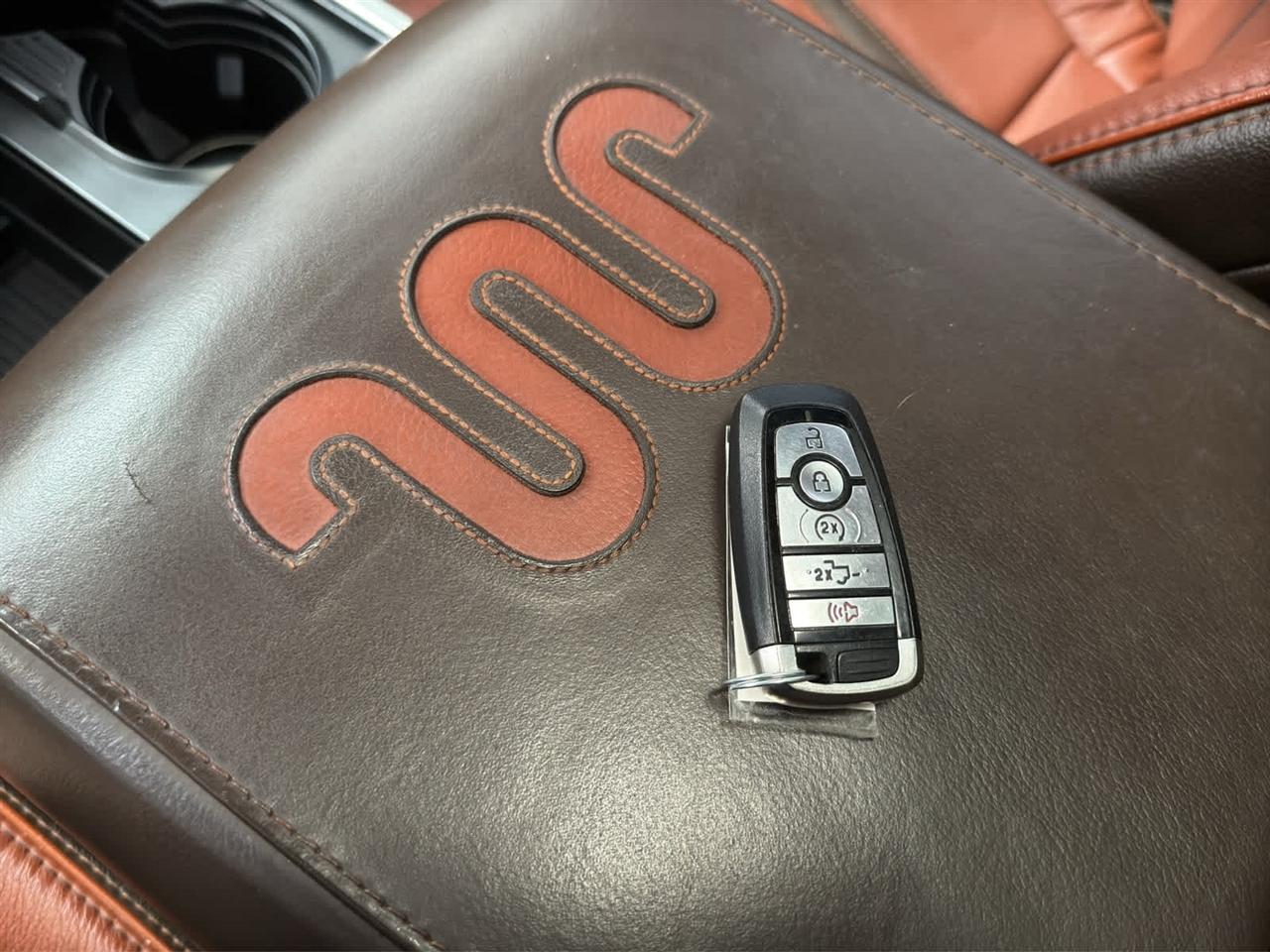 Ford Super Duty F-350 DRW King Ranch 4WD Crew Cab 8' Box 2020