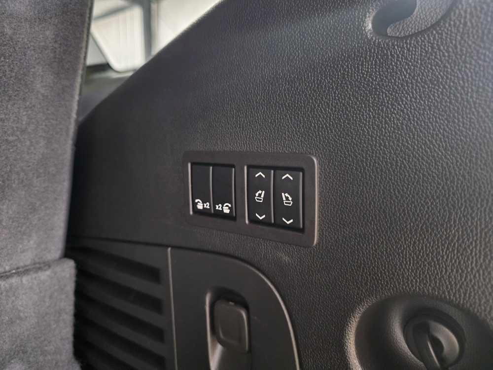 Cadillac Escalade 2WD 4dr Premium Luxury 2020