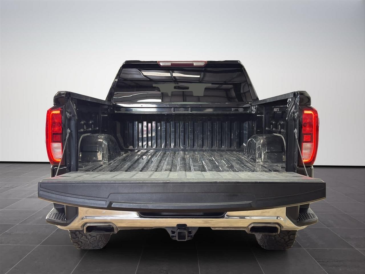 GMC Sierra 1500 4WD Crew Cab 147" SLE 2019