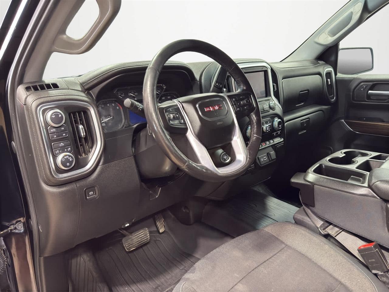 GMC Sierra 1500 4WD Crew Cab 147" SLE 2019