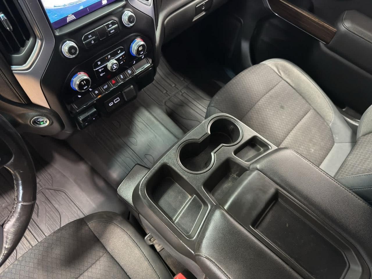 GMC Sierra 1500 4WD Crew Cab 147" SLE 2019