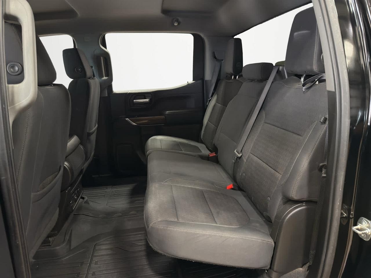 GMC Sierra 1500 4WD Crew Cab 147" SLE 2019