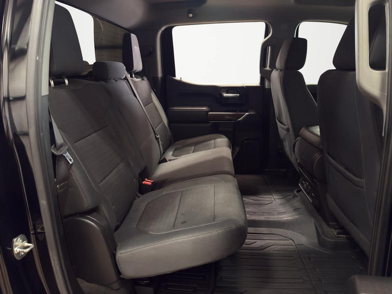 GMC Sierra 1500 4WD Crew Cab 147" SLE 2019