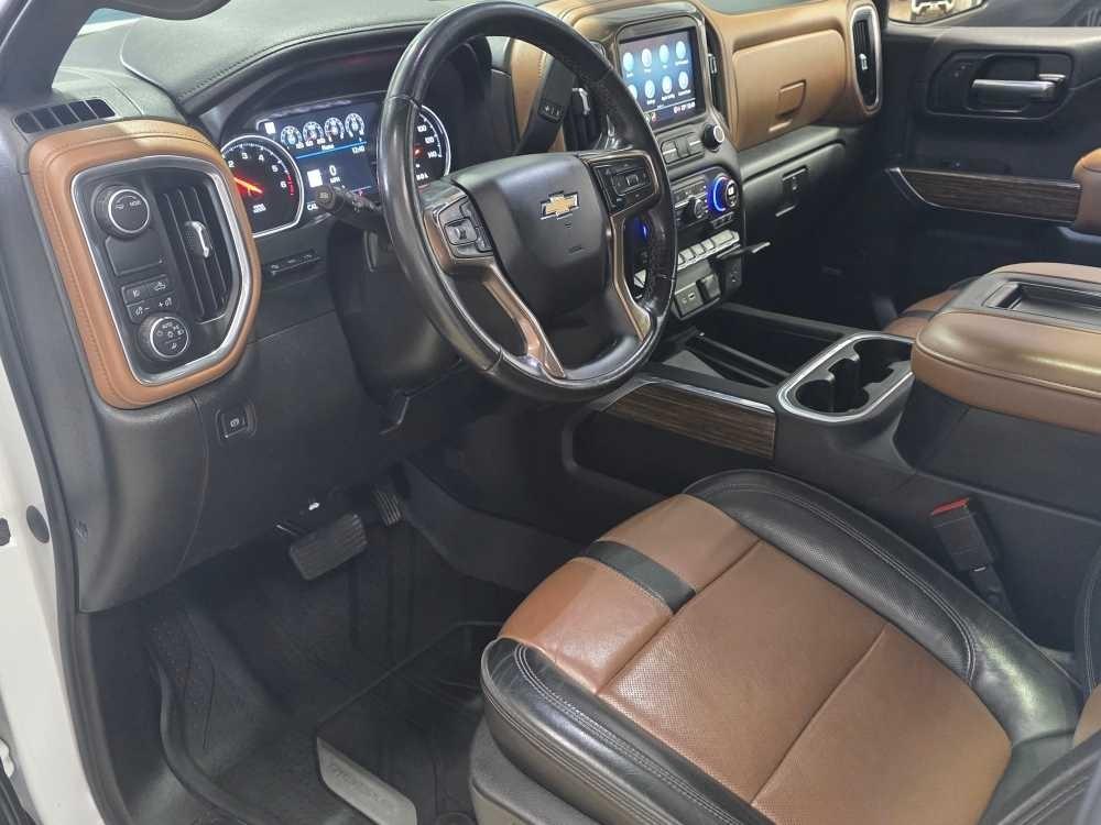 Chevrolet Silverado 1500 2WD Crew Cab 147" High Country 2021
