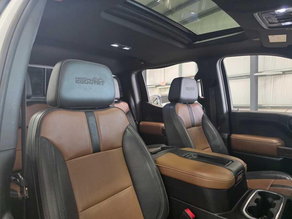 Chevrolet Silverado 1500 2WD Crew Cab 147" High Country 2021