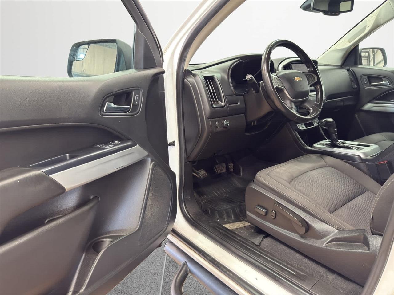 Chevrolet Colorado 2WD Ext Cab 128" LT 2021