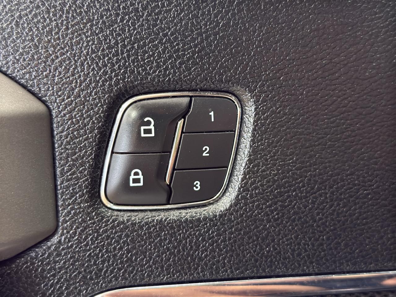 Ford Super Duty F-250 SRW Lariat 4WD Crew Cab 6.75' Box 2019