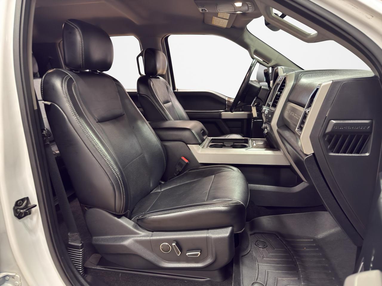 Ford Super Duty F-250 SRW Lariat 4WD Crew Cab 6.75' Box 2019