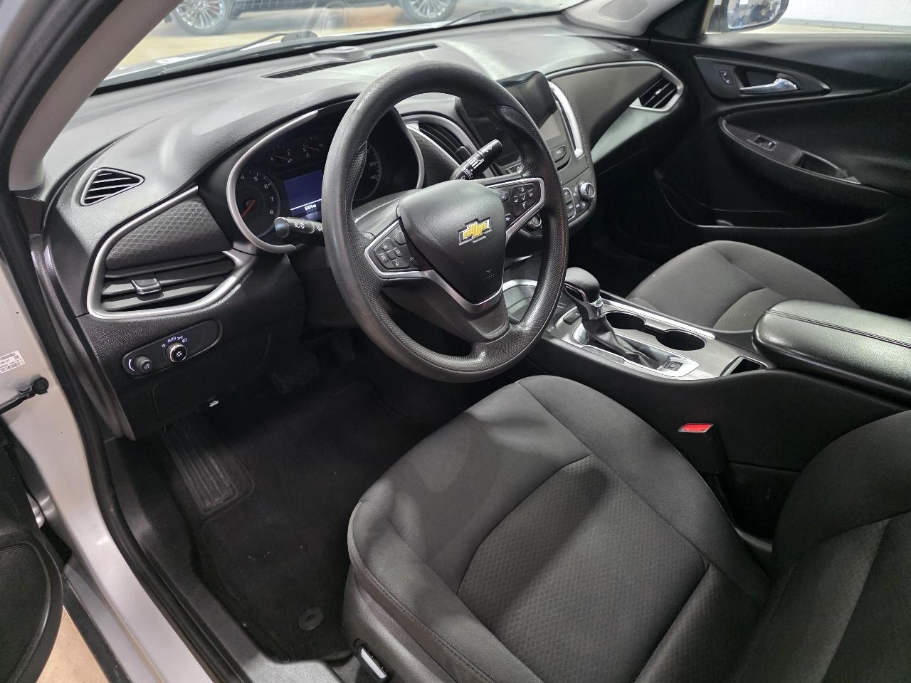 Chevrolet Malibu 4dr Sdn LT 2022
