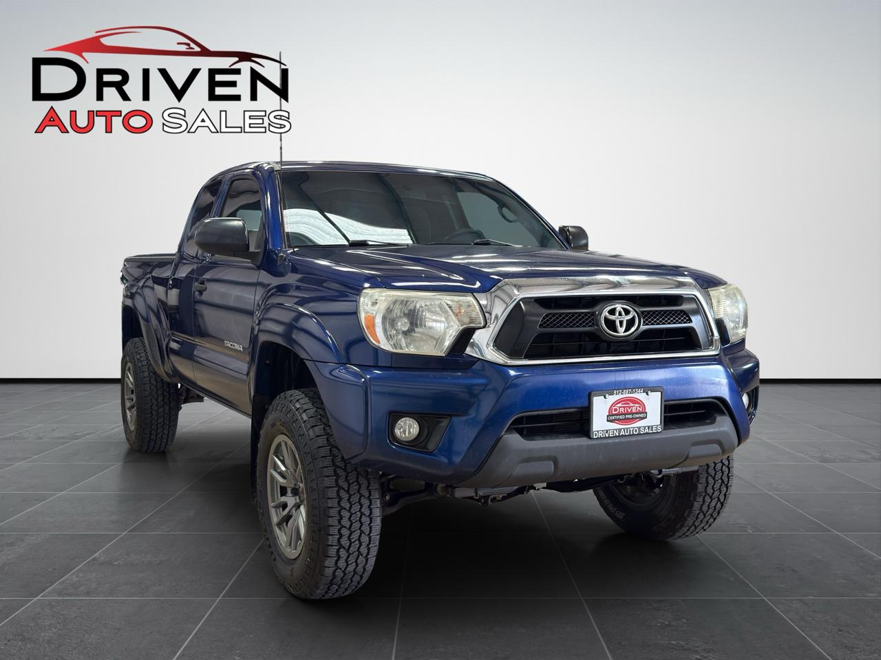 Toyota Tacoma 4WD Access Cab V6 AT (Natl) 2015