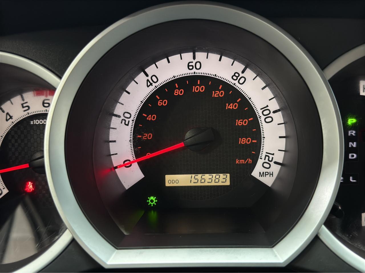 Toyota Tacoma 4WD Access Cab V6 AT (Natl) 2015