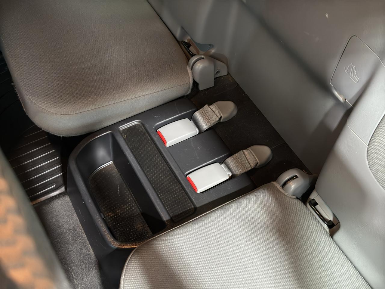 Toyota Tacoma 4WD Access Cab V6 AT (Natl) 2015