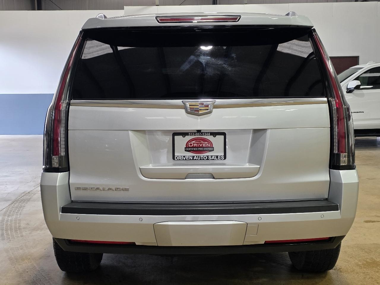 Cadillac Escalade 4WD 4dr Luxury Collection 2016