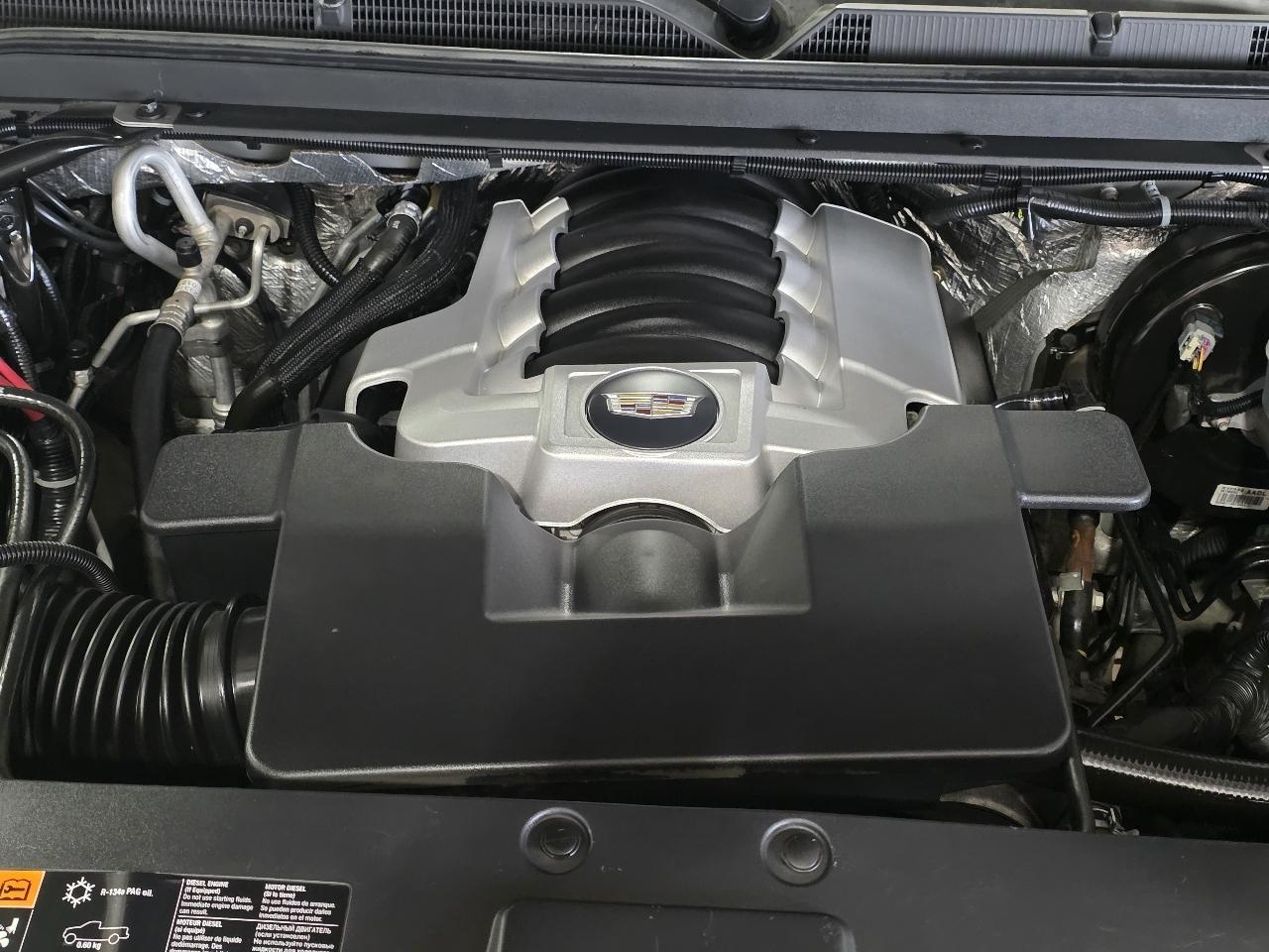 Cadillac Escalade 4WD 4dr Luxury Collection 2016