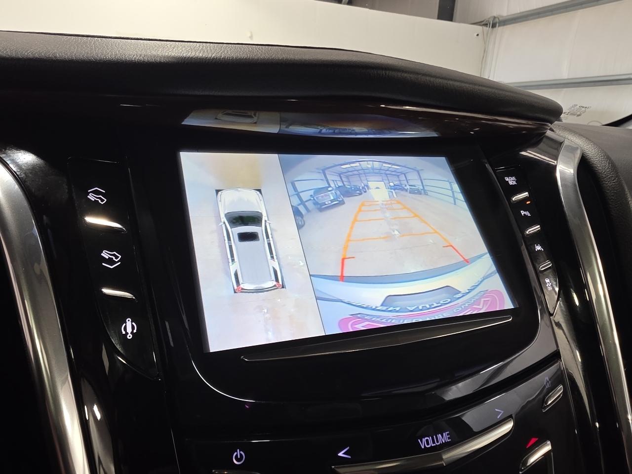 Cadillac Escalade 4WD 4dr Luxury Collection 2016