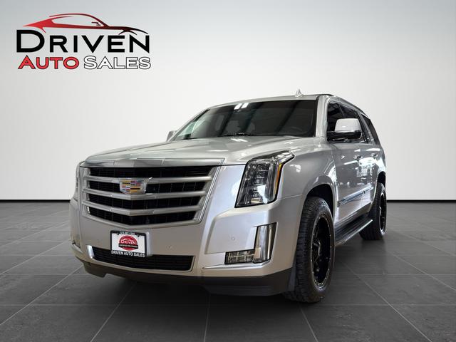 Radiant Silver Metallic 2016 Cadillac Escalade Luxury 4WD SUV / Crossover Four-Wheel Drive 8-Speed Automatic