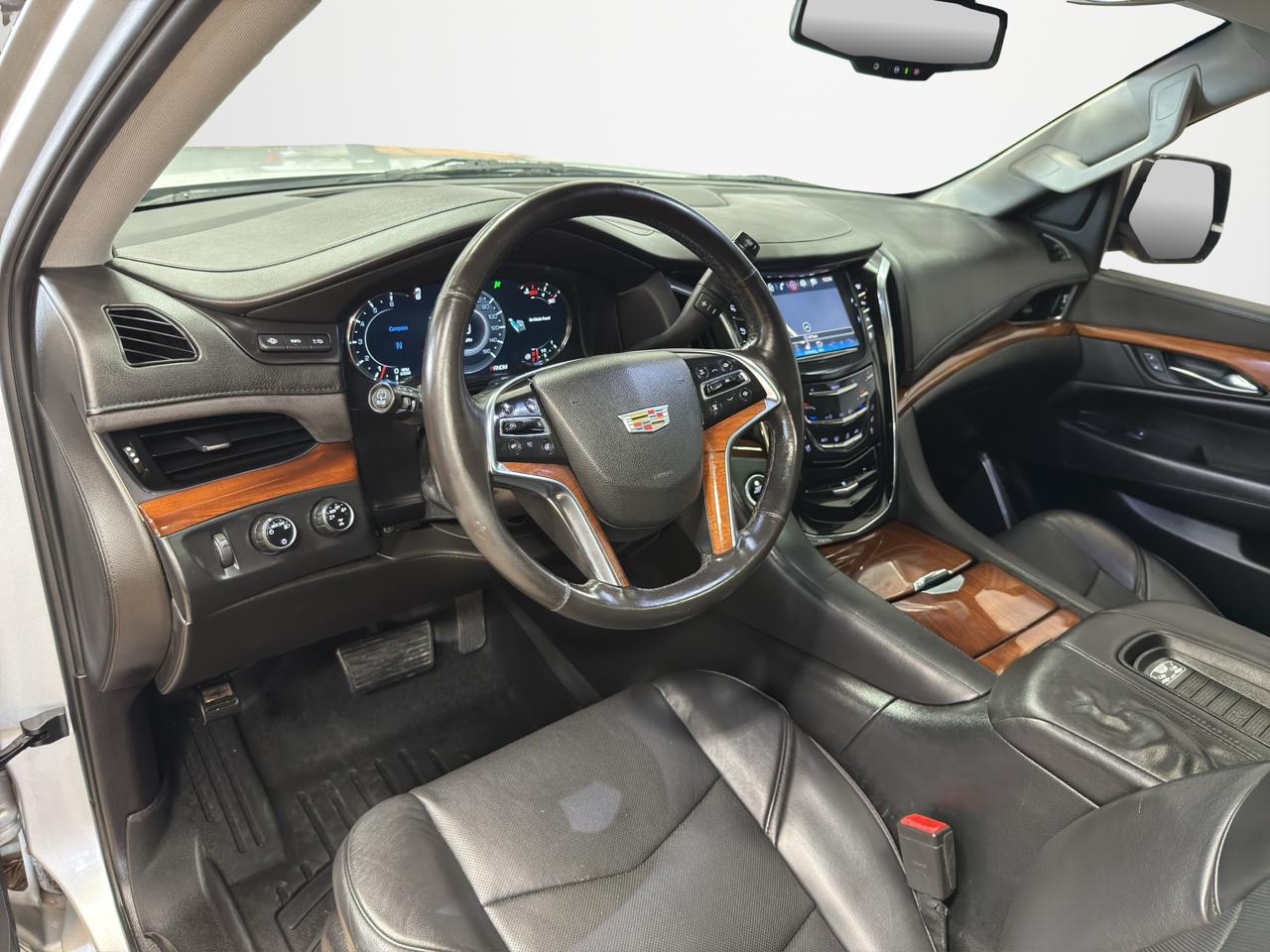 Cadillac Escalade 4WD 4dr Luxury Collection 2016