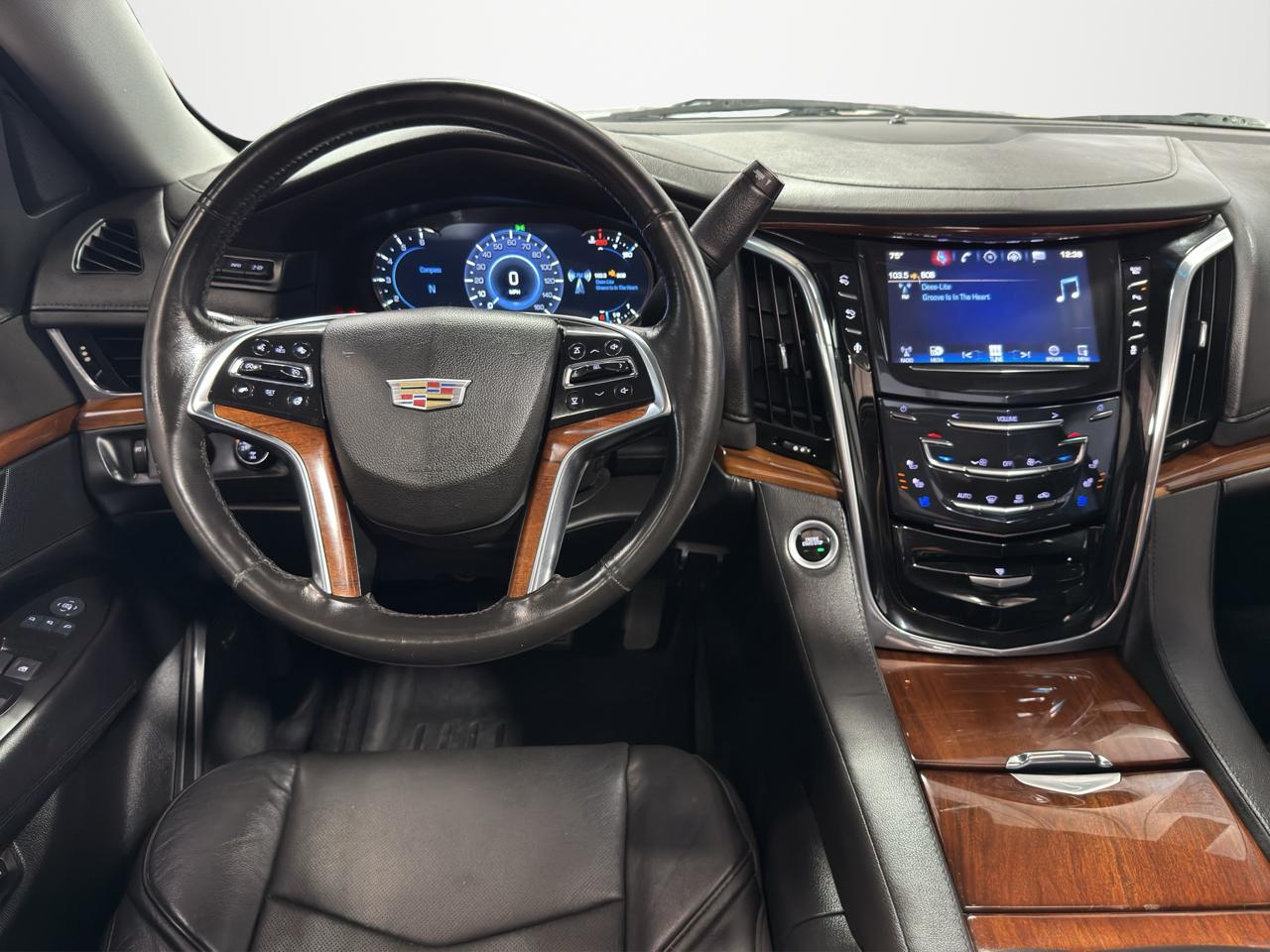 Cadillac Escalade 4WD 4dr Luxury Collection 2016