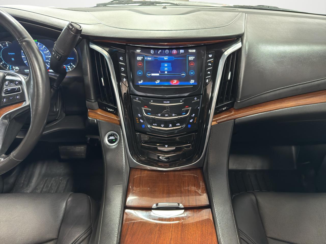 Cadillac Escalade 4WD 4dr Luxury Collection 2016