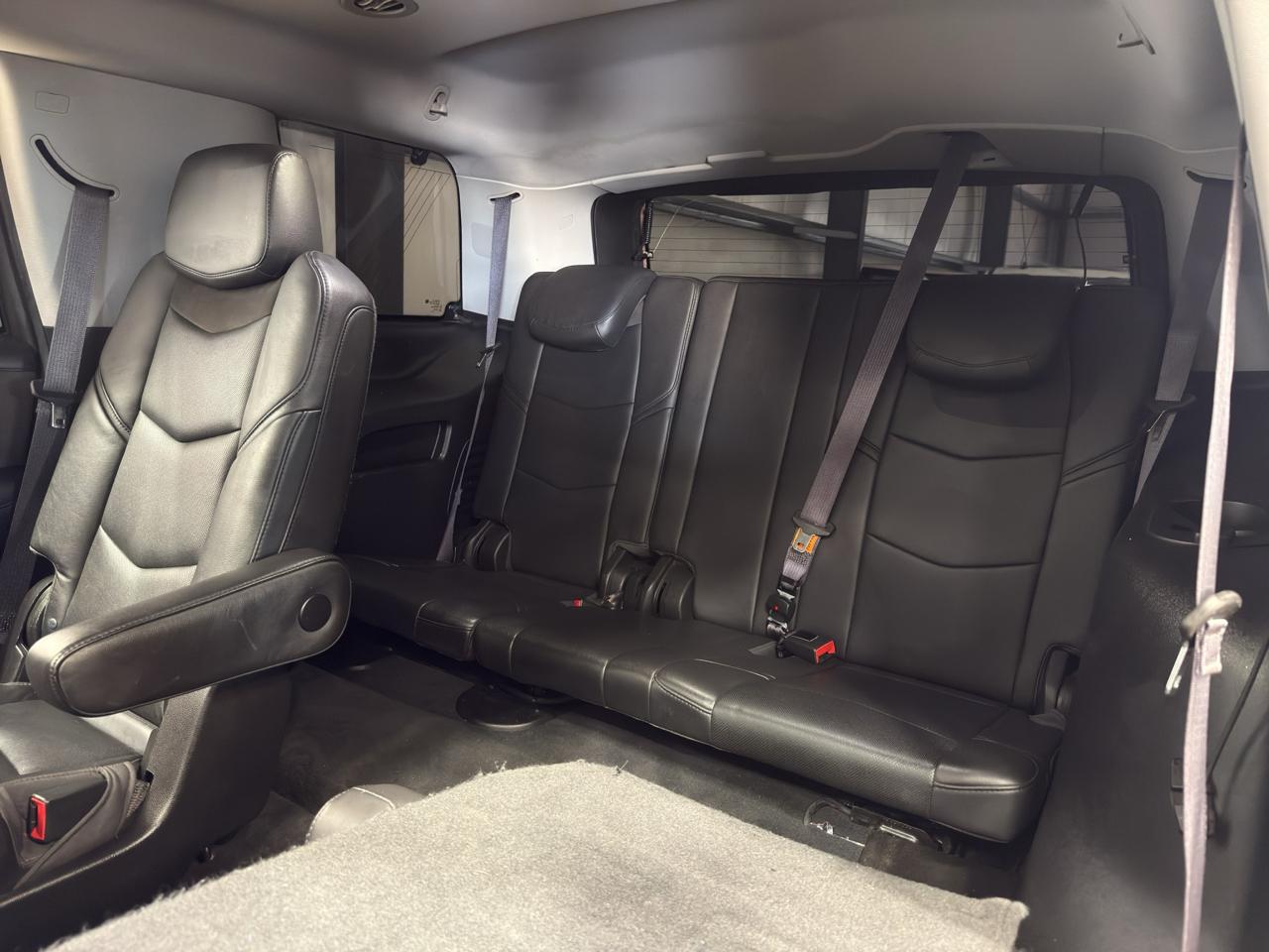 Cadillac Escalade 4WD 4dr Luxury Collection 2016