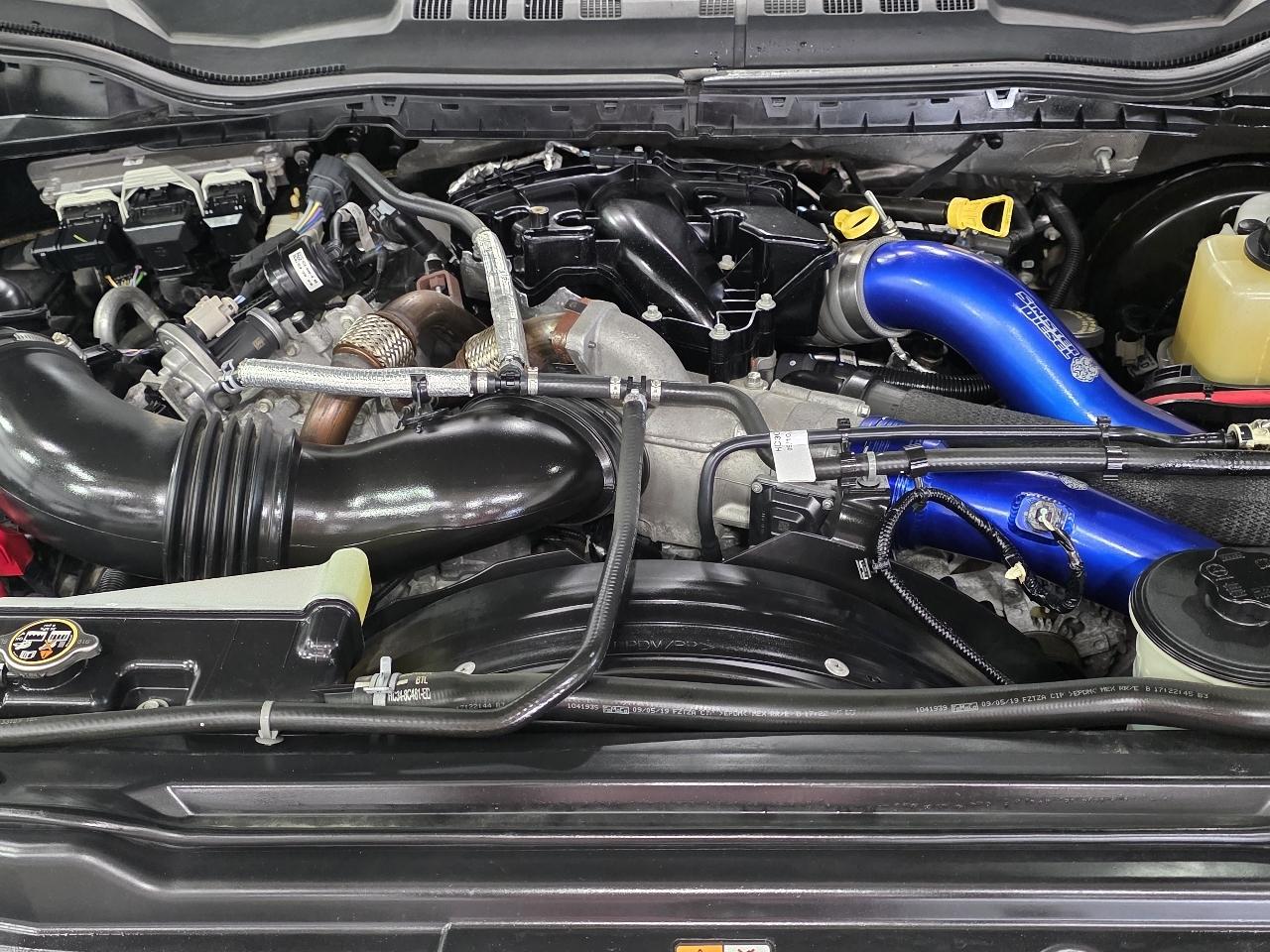 Ford Super Duty F-250 SRW Lariat 4WD Crew Cab 6.75' Box 2019