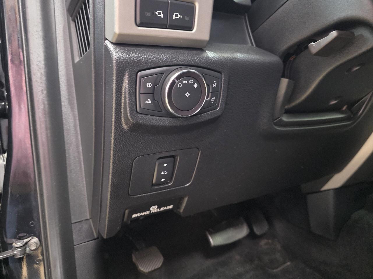 Ford Super Duty F-250 SRW Lariat 4WD Crew Cab 6.75' Box 2019