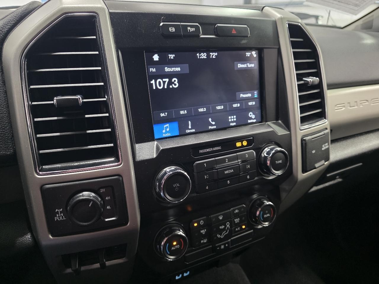 Ford Super Duty F-250 SRW Lariat 4WD Crew Cab 6.75' Box 2019