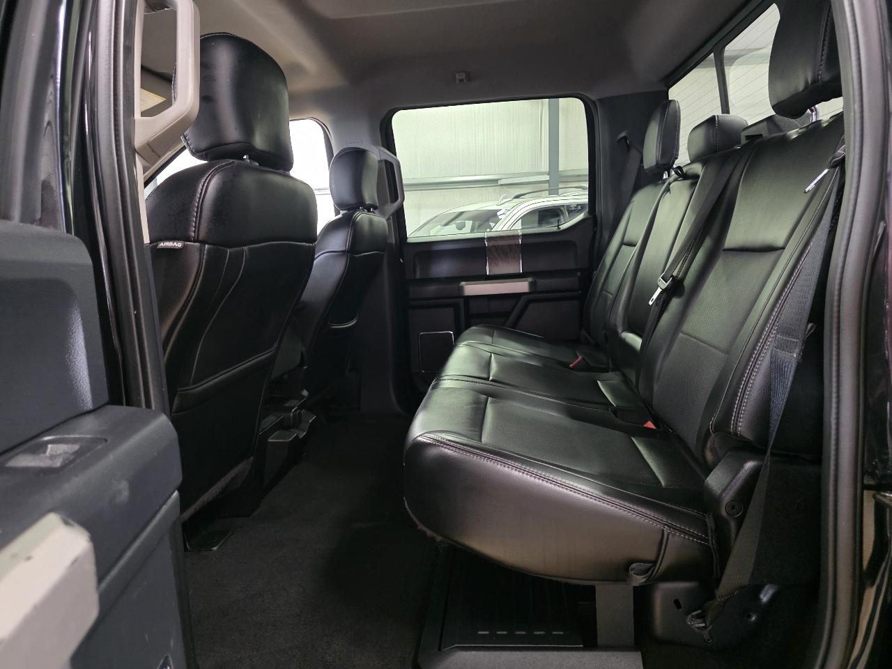 Ford Super Duty F-250 SRW Lariat 4WD Crew Cab 6.75' Box 2019