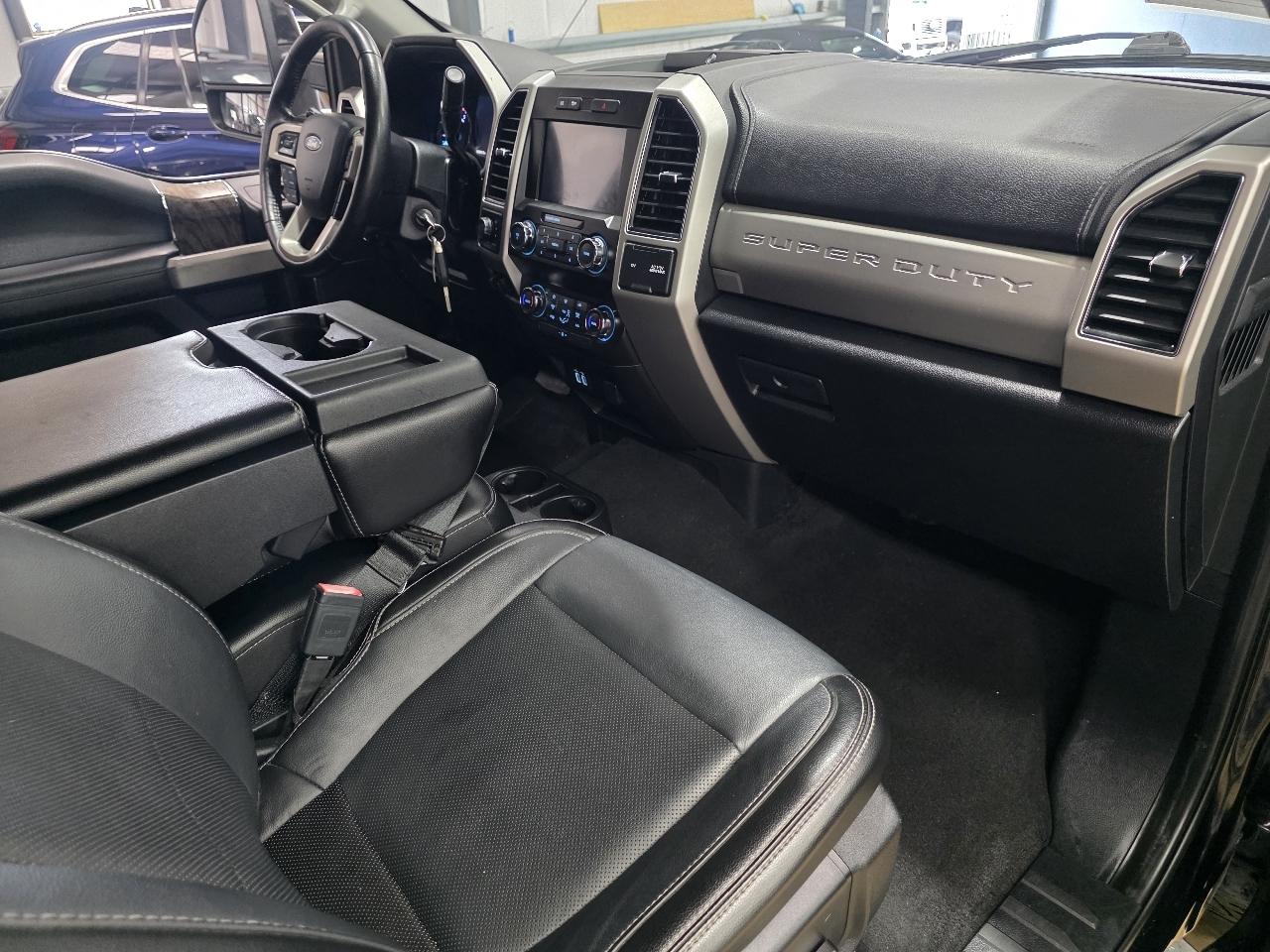 Ford Super Duty F-250 SRW Lariat 4WD Crew Cab 6.75' Box 2019