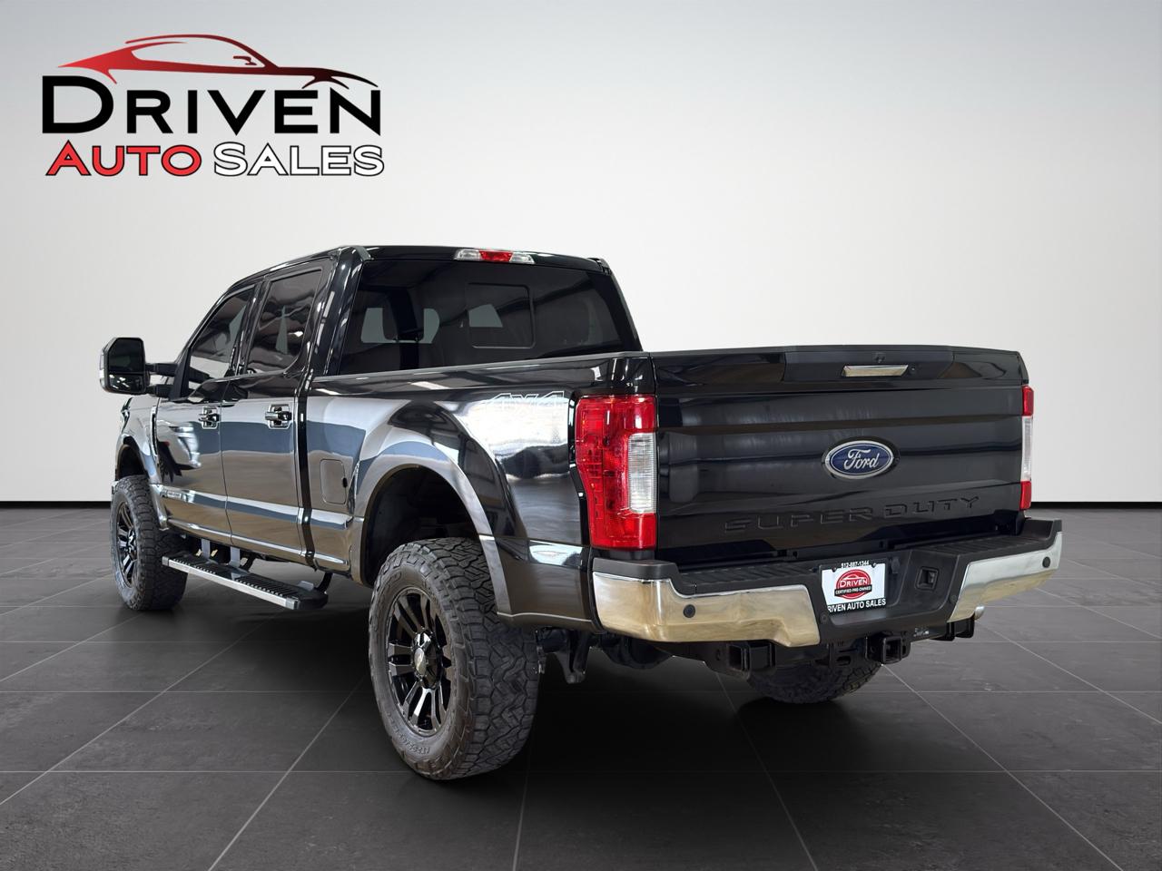 Ford Super Duty F-250 SRW Lariat 4WD Crew Cab 6.75' Box 2019