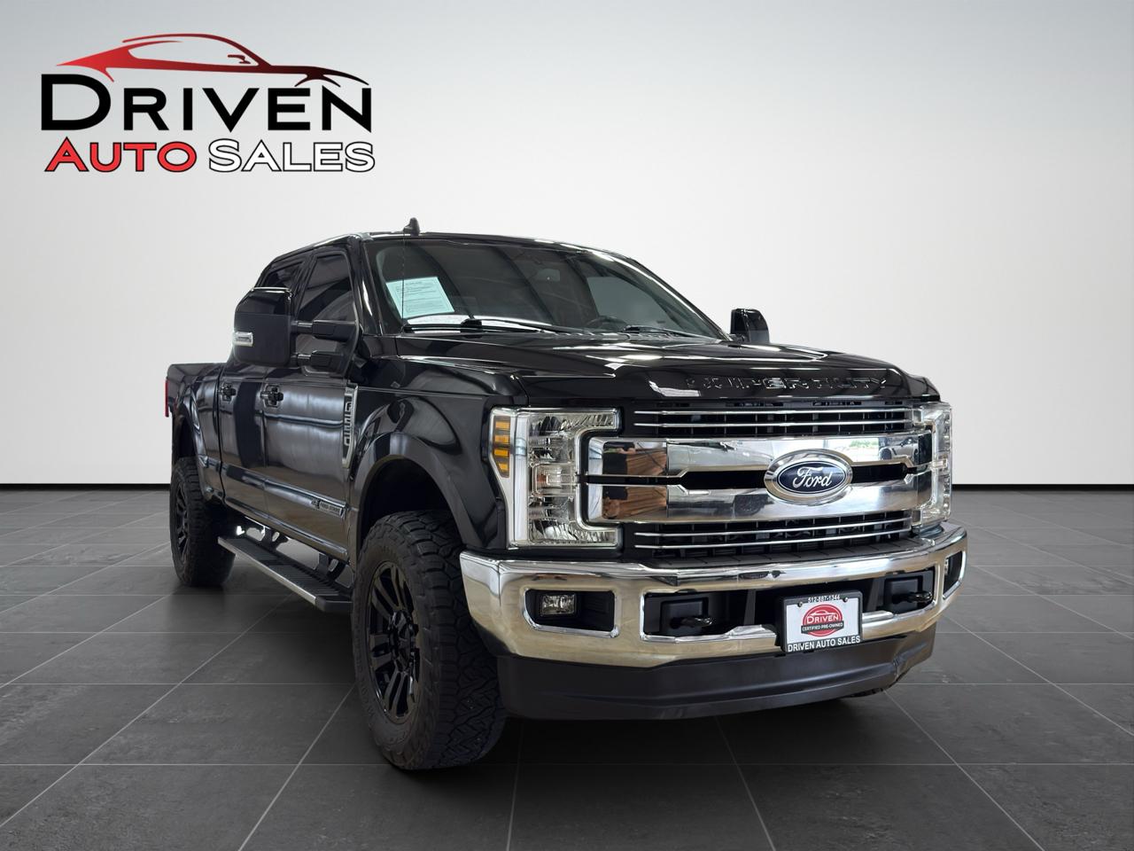 Ford Super Duty F-250 SRW Lariat 4WD Crew Cab 6.75' Box 2019