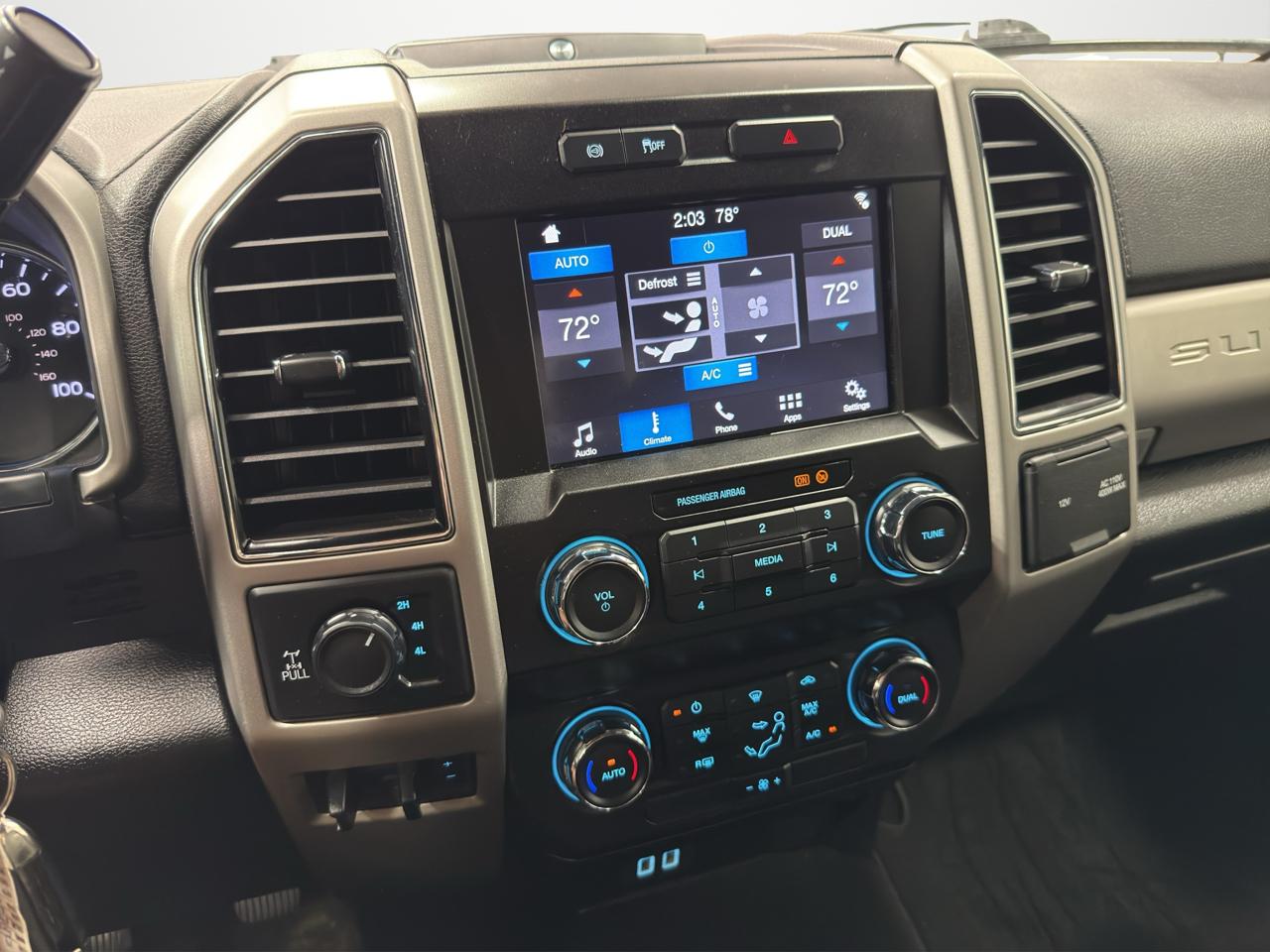 Ford Super Duty F-250 SRW Lariat 4WD Crew Cab 6.75' Box 2019