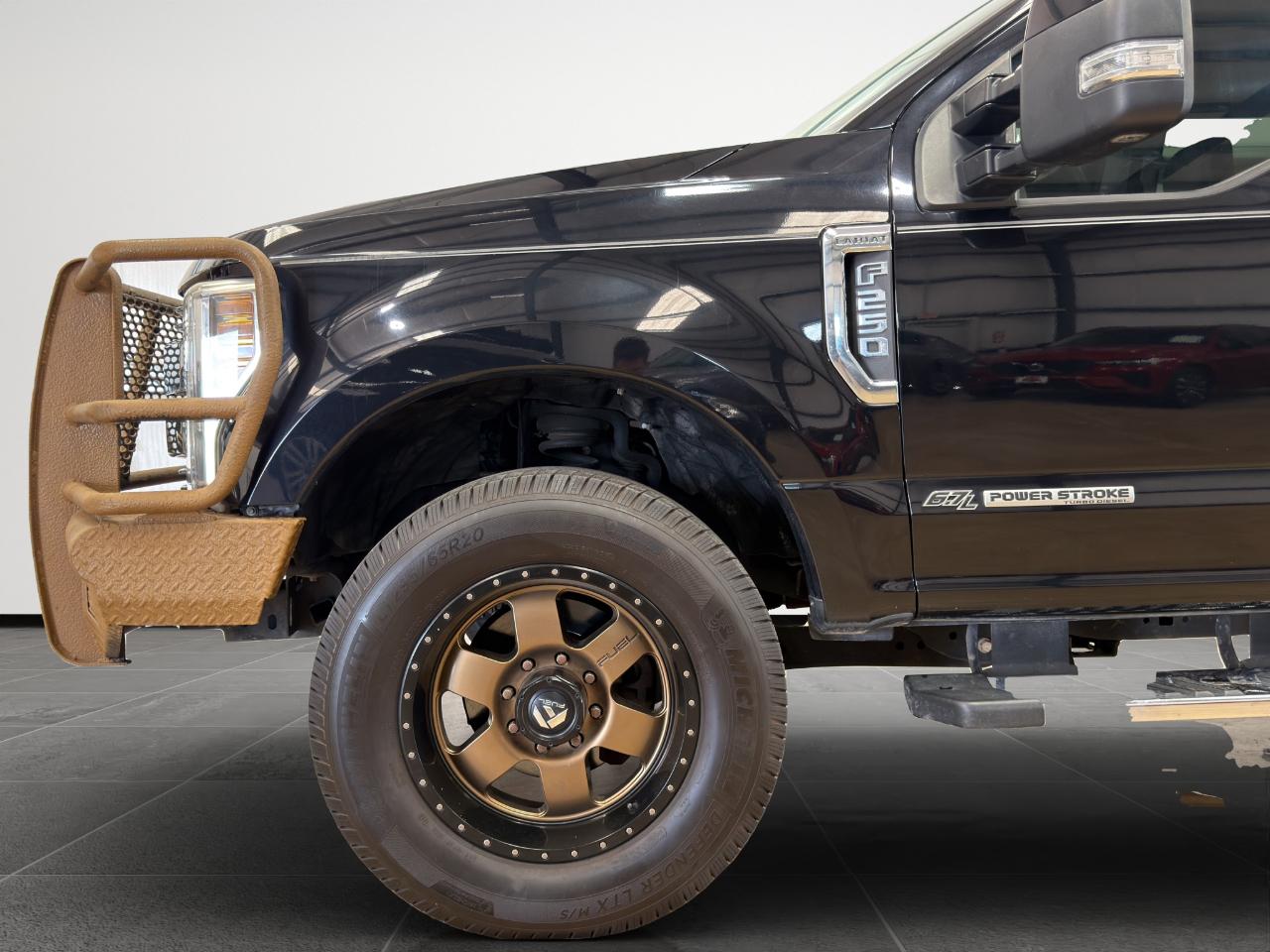 Ford Super Duty F-250 SRW Lariat 4WD Crew Cab 6.75' Box 2019
