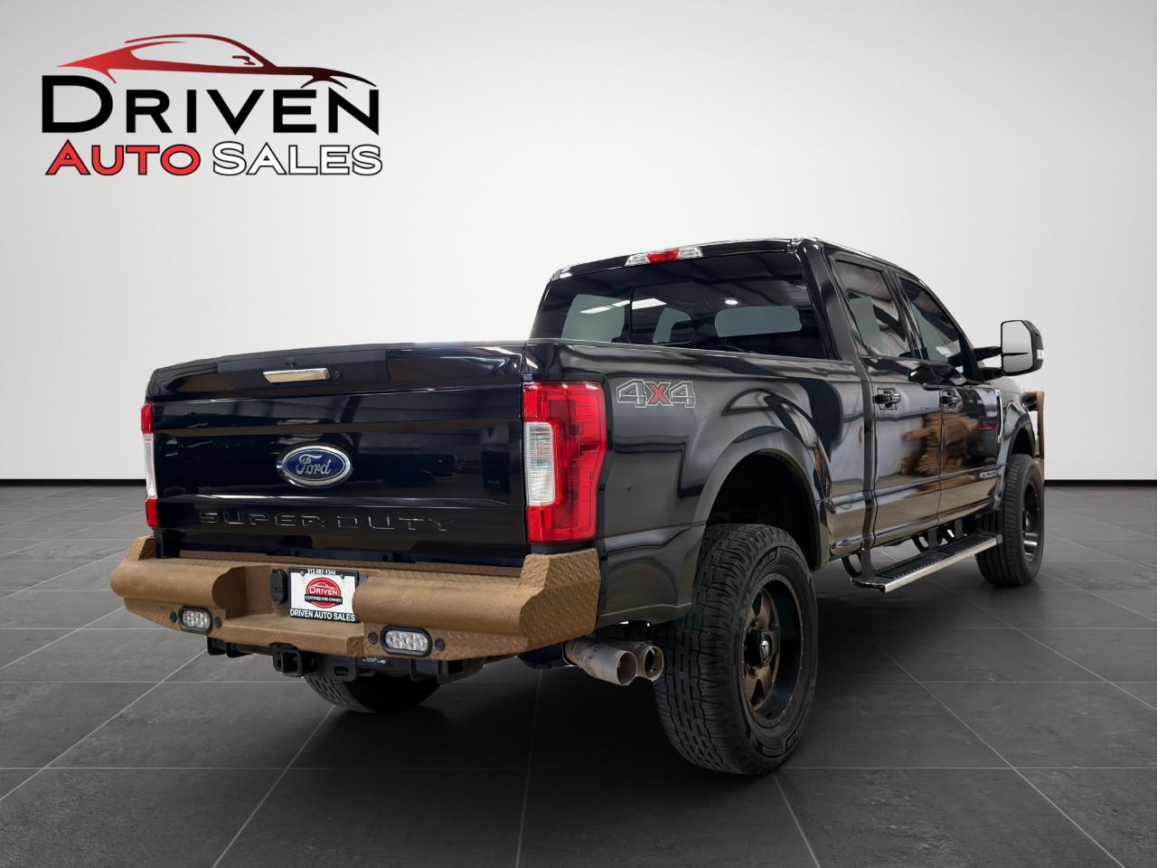 Ford Super Duty F-250 SRW Lariat 4WD Crew Cab 6.75' Box 2019