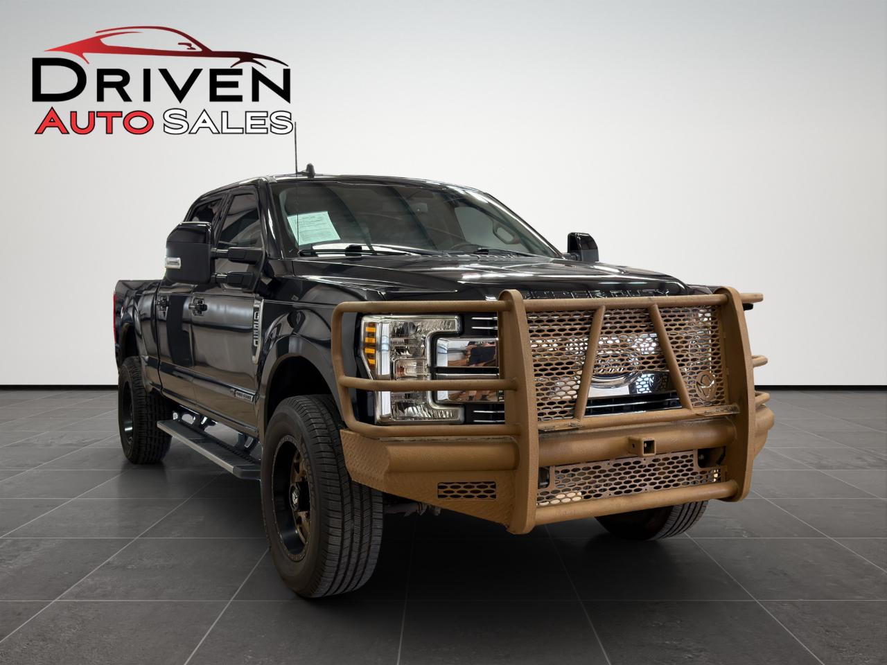 Ford Super Duty F-250 SRW Lariat 4WD Crew Cab 6.75' Box 2019