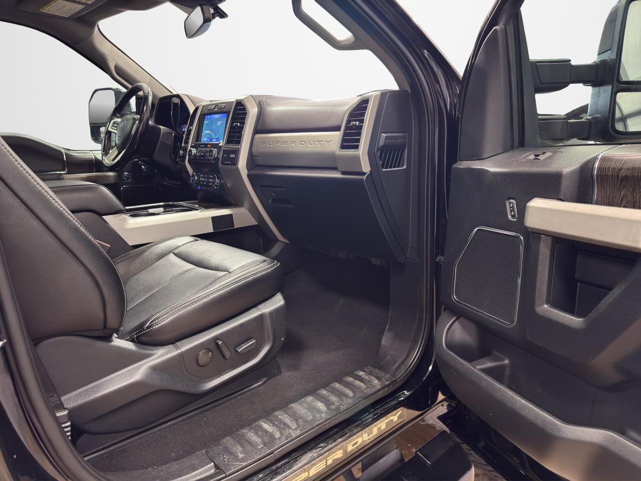 Ford Super Duty F-250 SRW Lariat 4WD Crew Cab 6.75' Box 2021