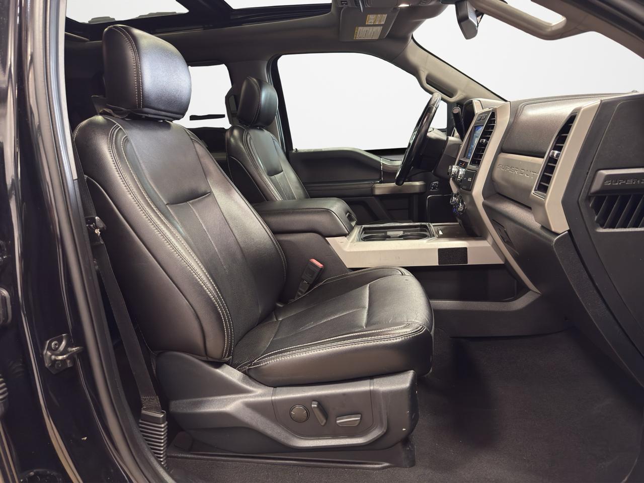 Ford Super Duty F-250 SRW Lariat 4WD Crew Cab 6.75' Box 2021