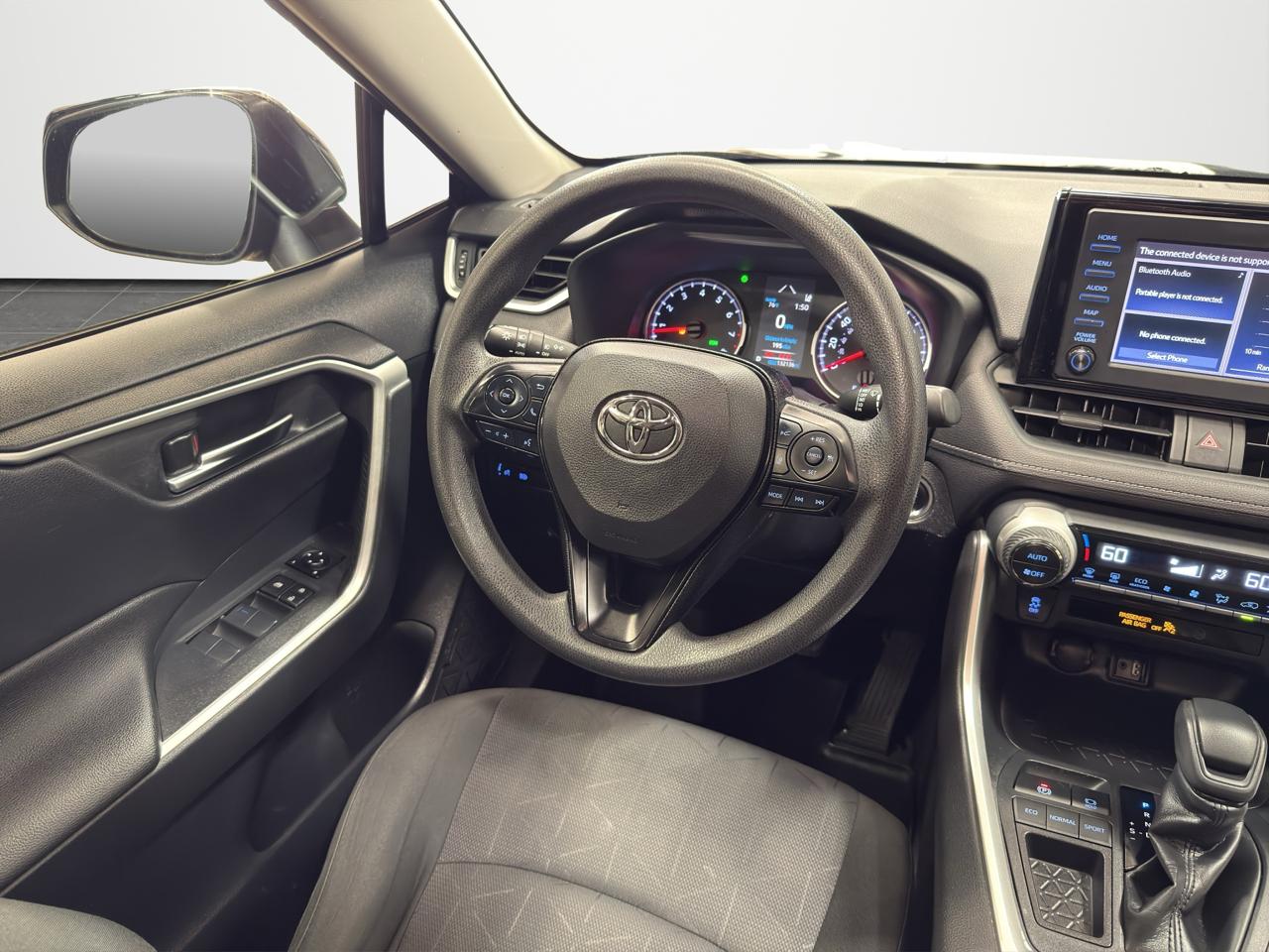 Toyota RAV4 XLE FWD (Natl) 2019
