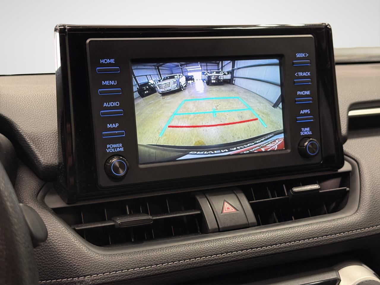 Toyota RAV4 XLE FWD (Natl) 2019