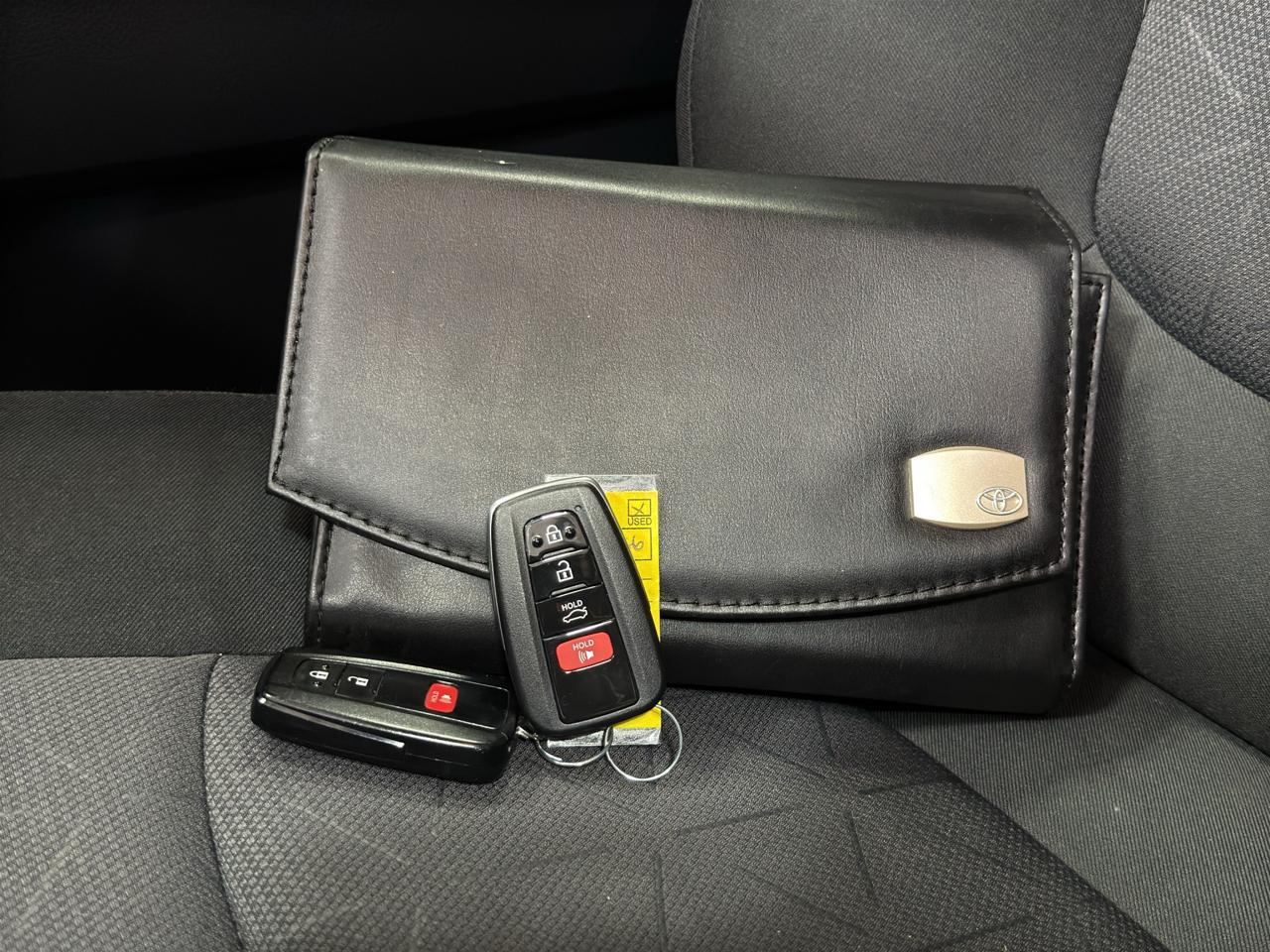 Toyota RAV4 XLE FWD (Natl) 2019