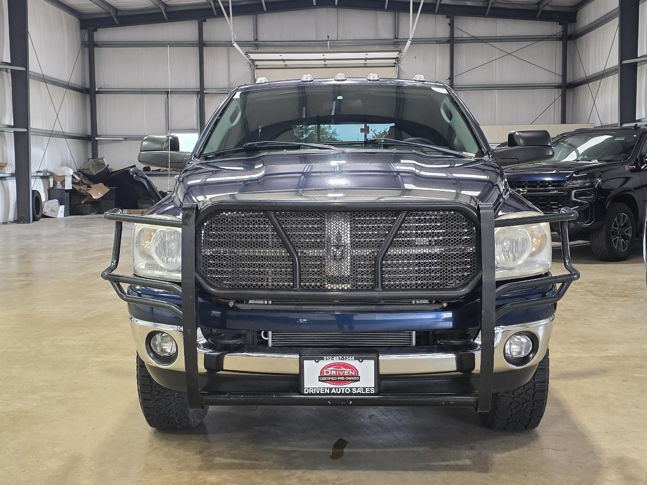 Dodge Ram 2500 4WD Quad Cab 140.5" SLT 2007