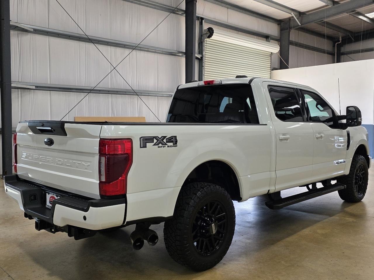 Ford Super Duty F-250 SRW Lariat 4WD Crew Cab 6.75' Box 2022