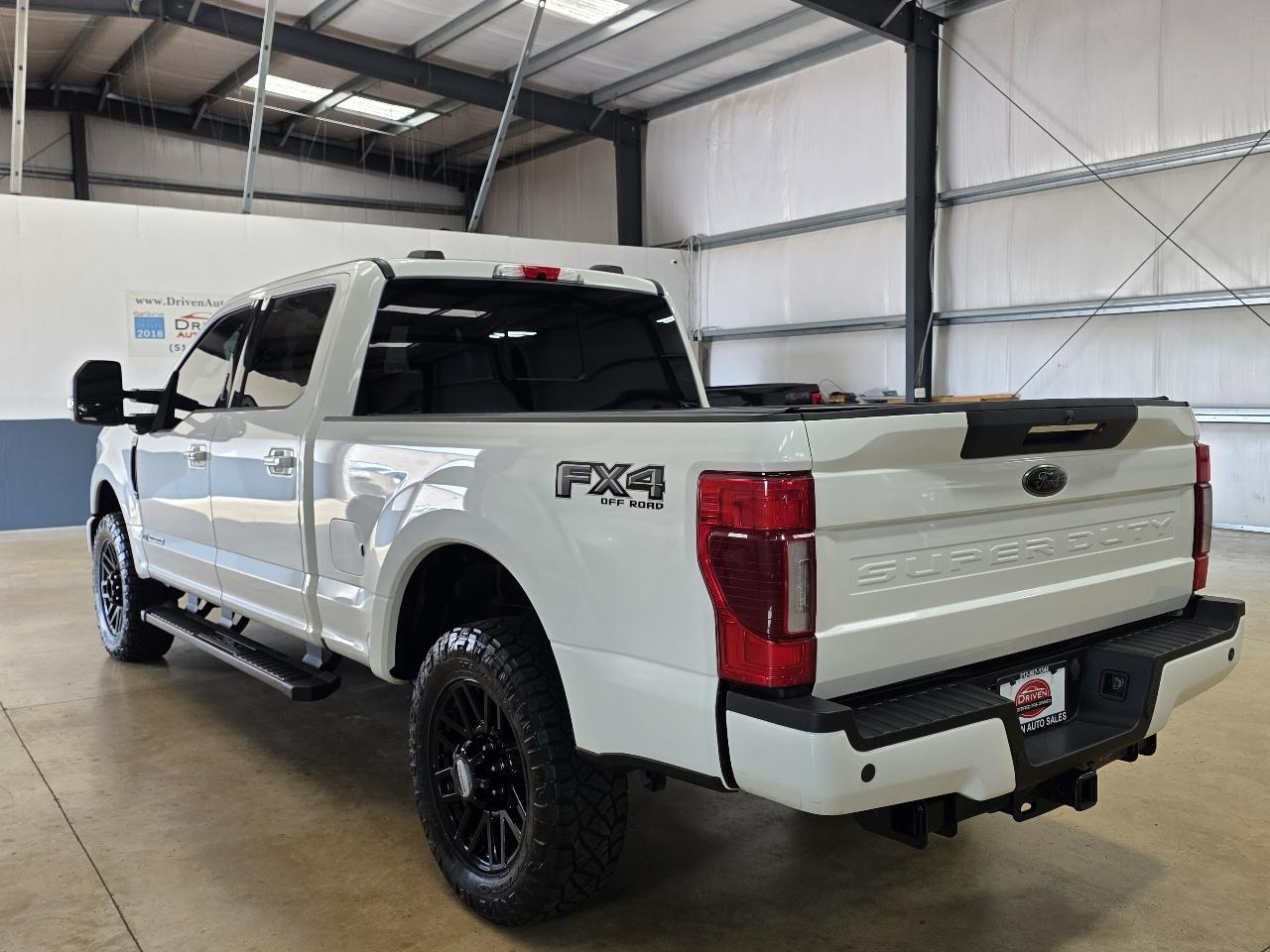 Ford Super Duty F-250 SRW Lariat 4WD Crew Cab 6.75' Box 2022