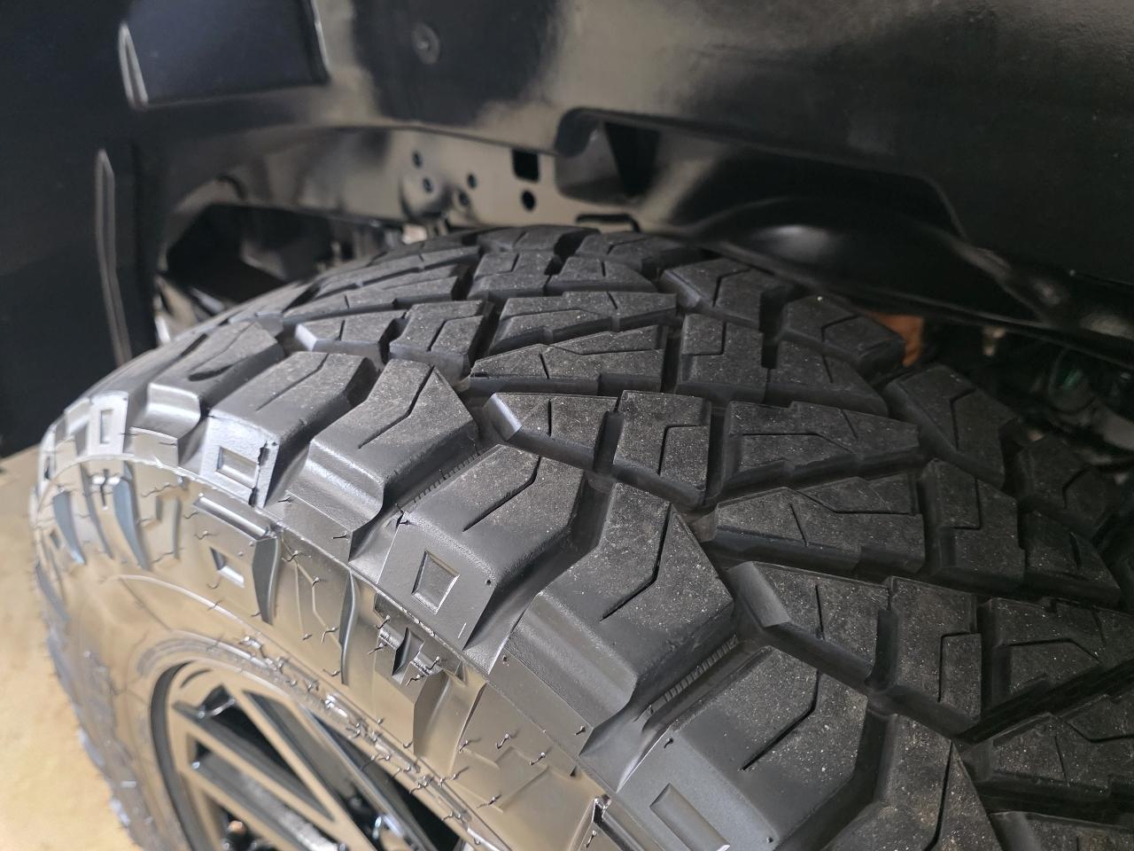 Ford Super Duty F-250 SRW Lariat 4WD Crew Cab 6.75' Box 2022