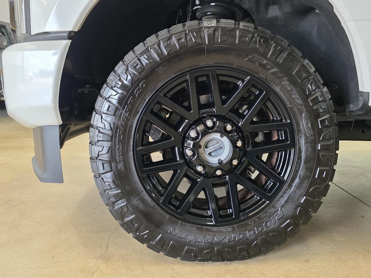 Ford Super Duty F-250 SRW Lariat 4WD Crew Cab 6.75' Box 2022