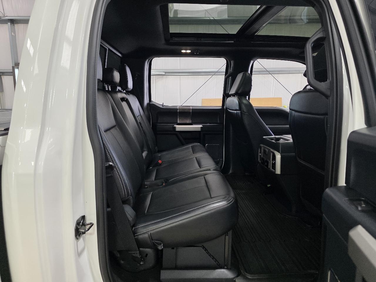 Ford Super Duty F-250 SRW Lariat 4WD Crew Cab 6.75' Box 2022